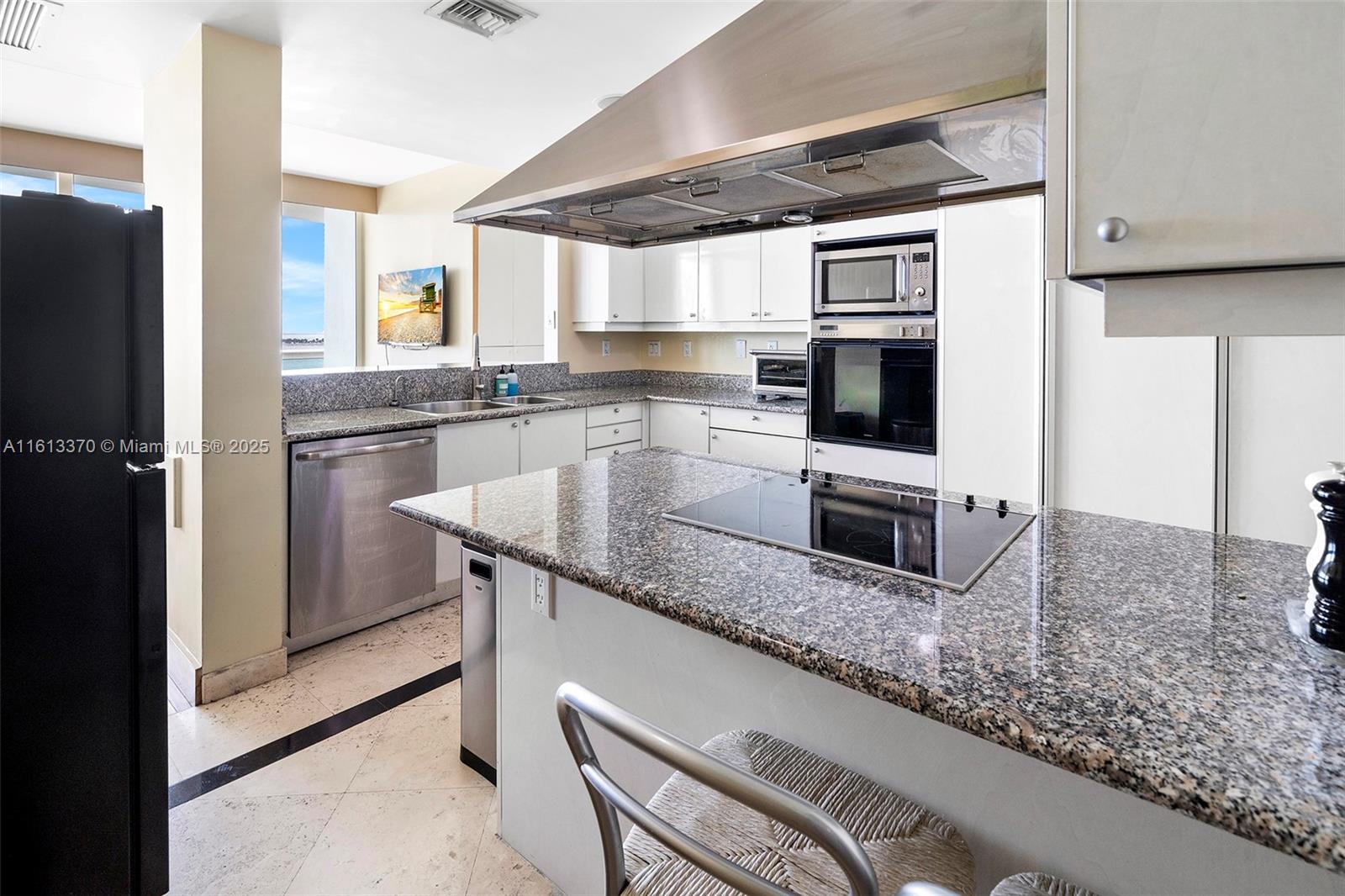 SANTA MARIA CONDO - Residential
