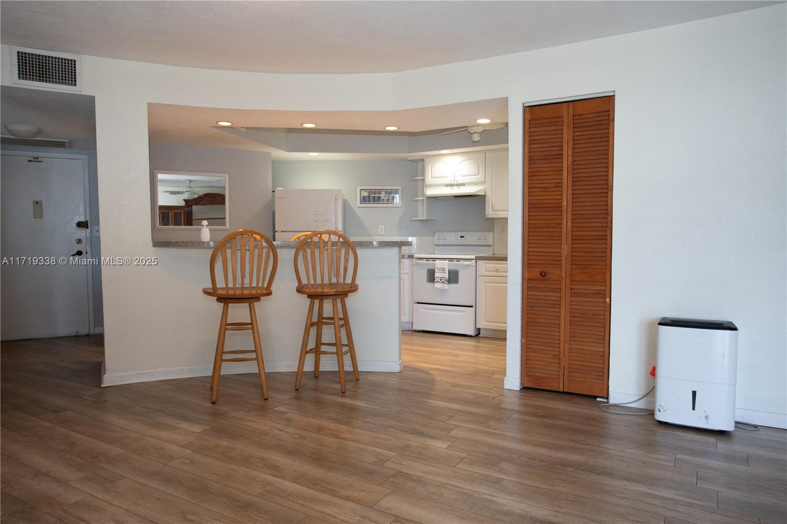 OCEANVIEW PARK CONDO - Residential