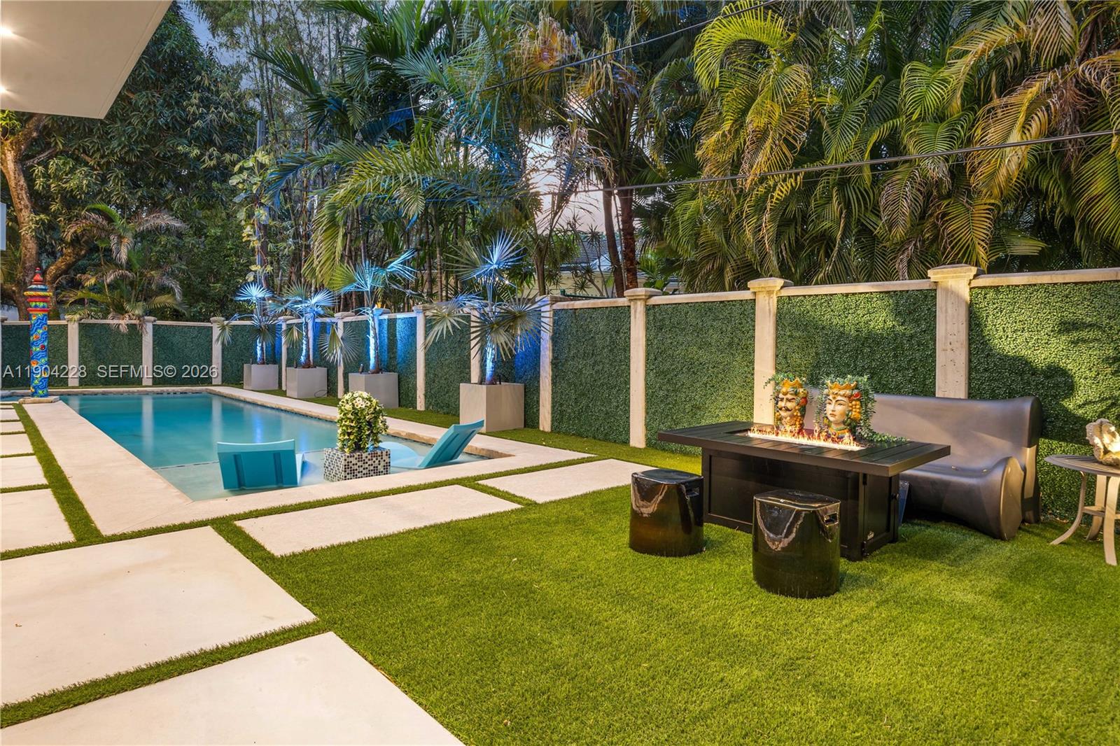 FOUR-WAY LODGE ESTATES - Residential