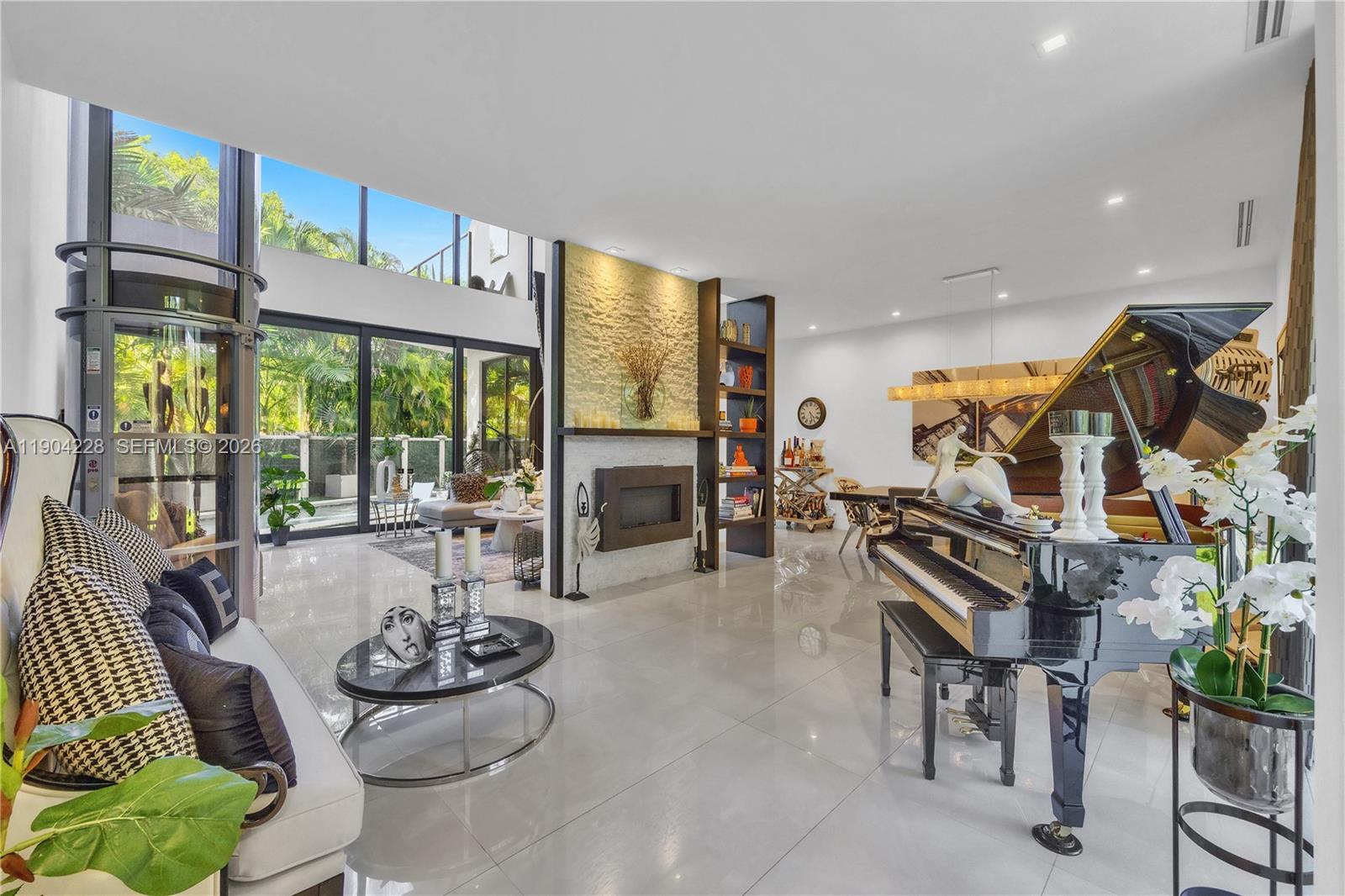 FOUR-WAY LODGE ESTATES - Residential