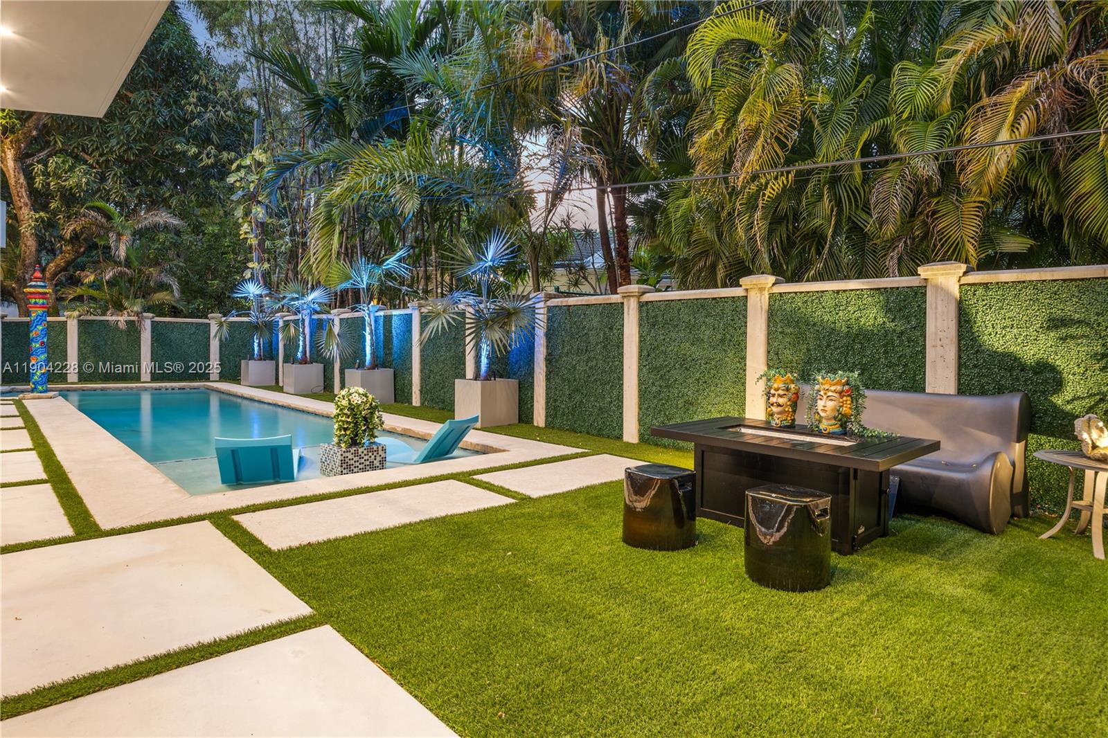 FOUR-WAY LODGE ESTATES - Residential