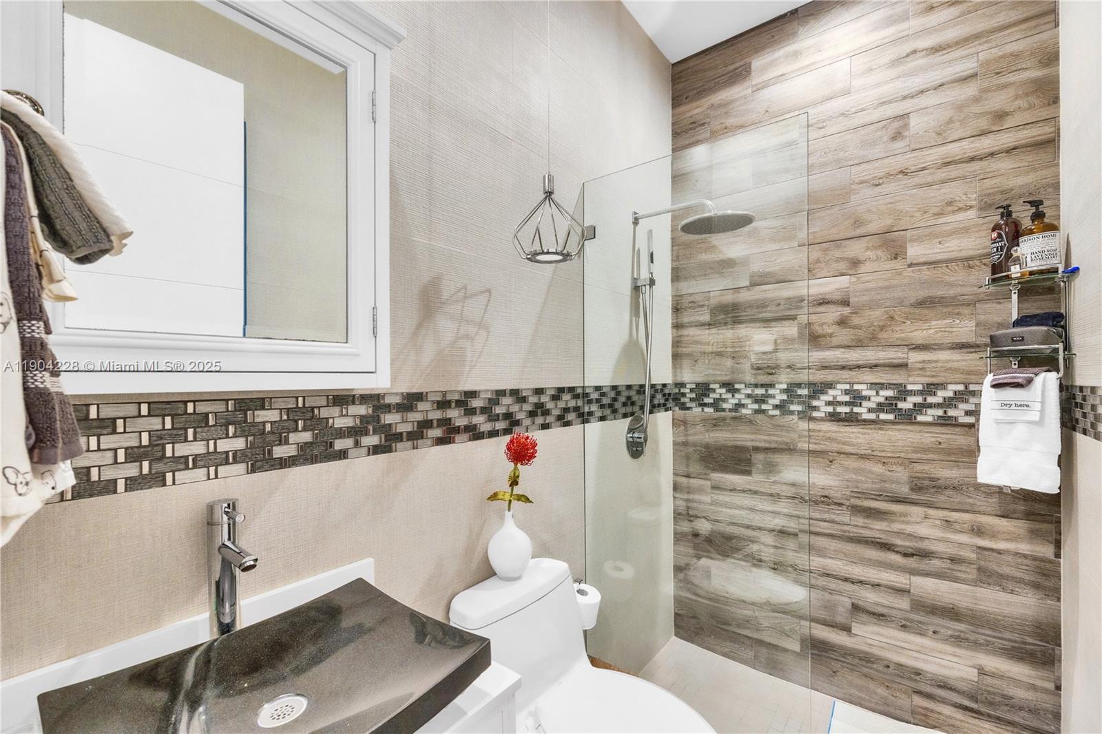 FOUR-WAY LODGE ESTATES - Residential