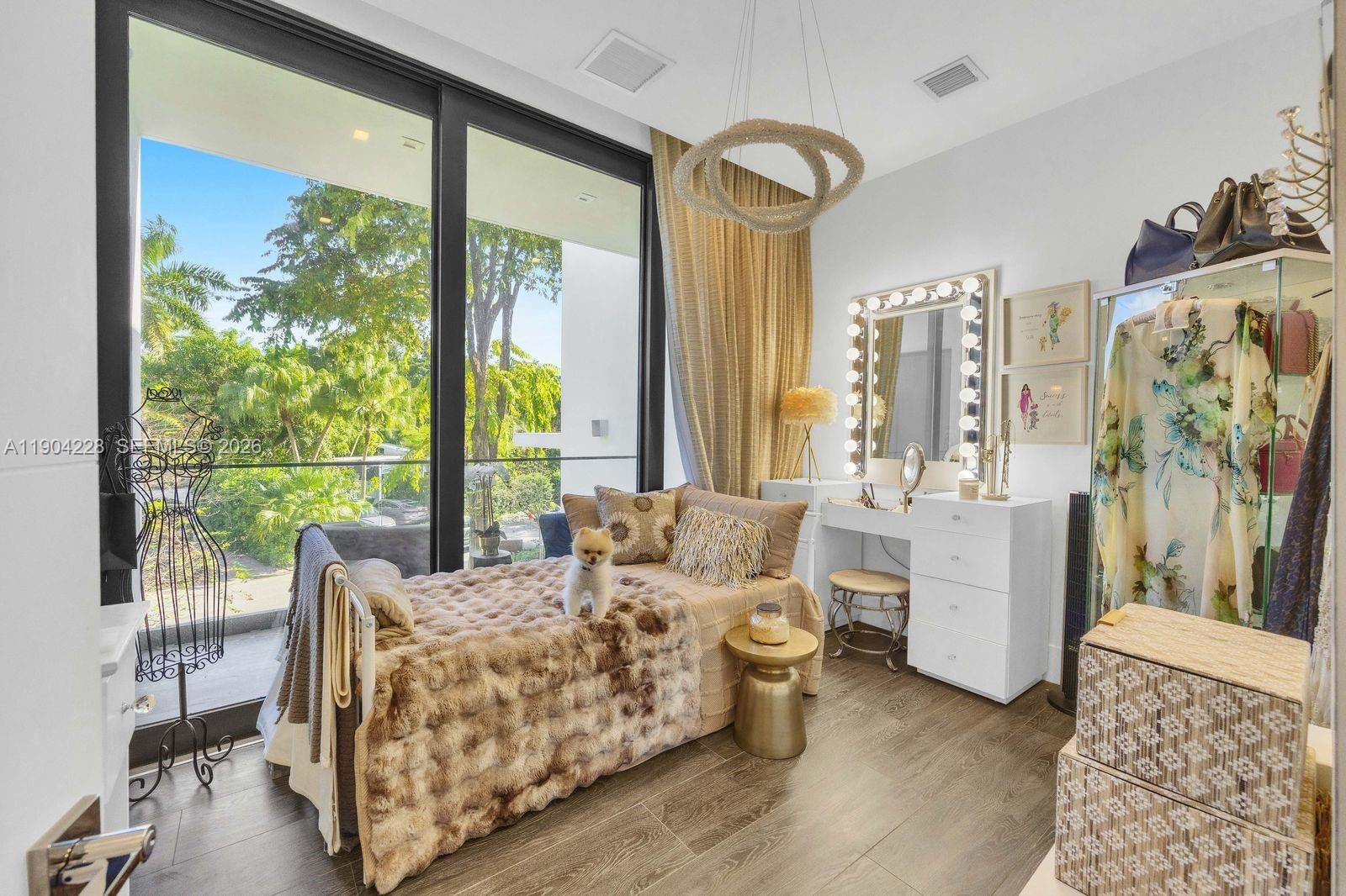 FOUR-WAY LODGE ESTATES - Residential