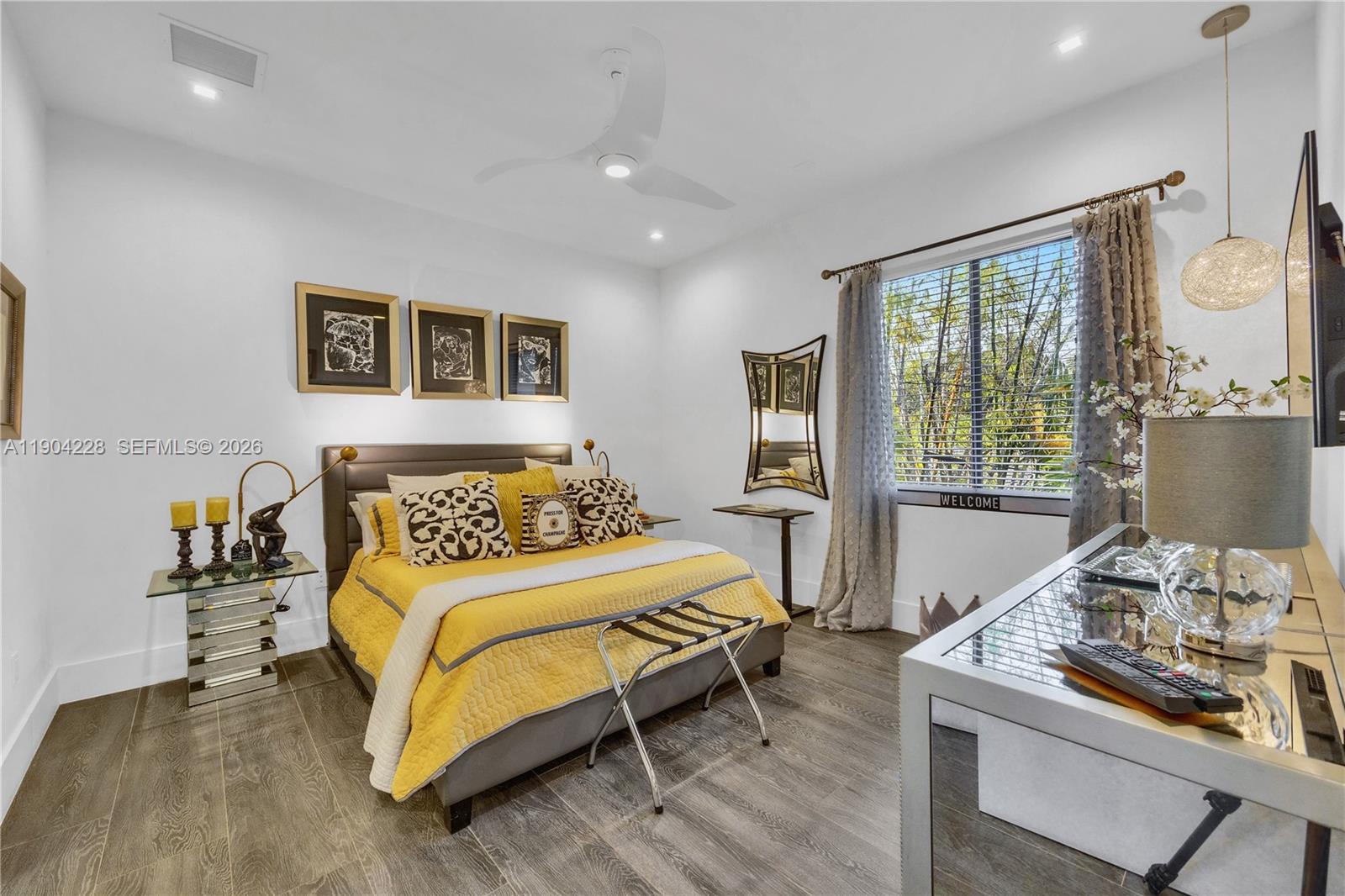 FOUR-WAY LODGE ESTATES - Residential