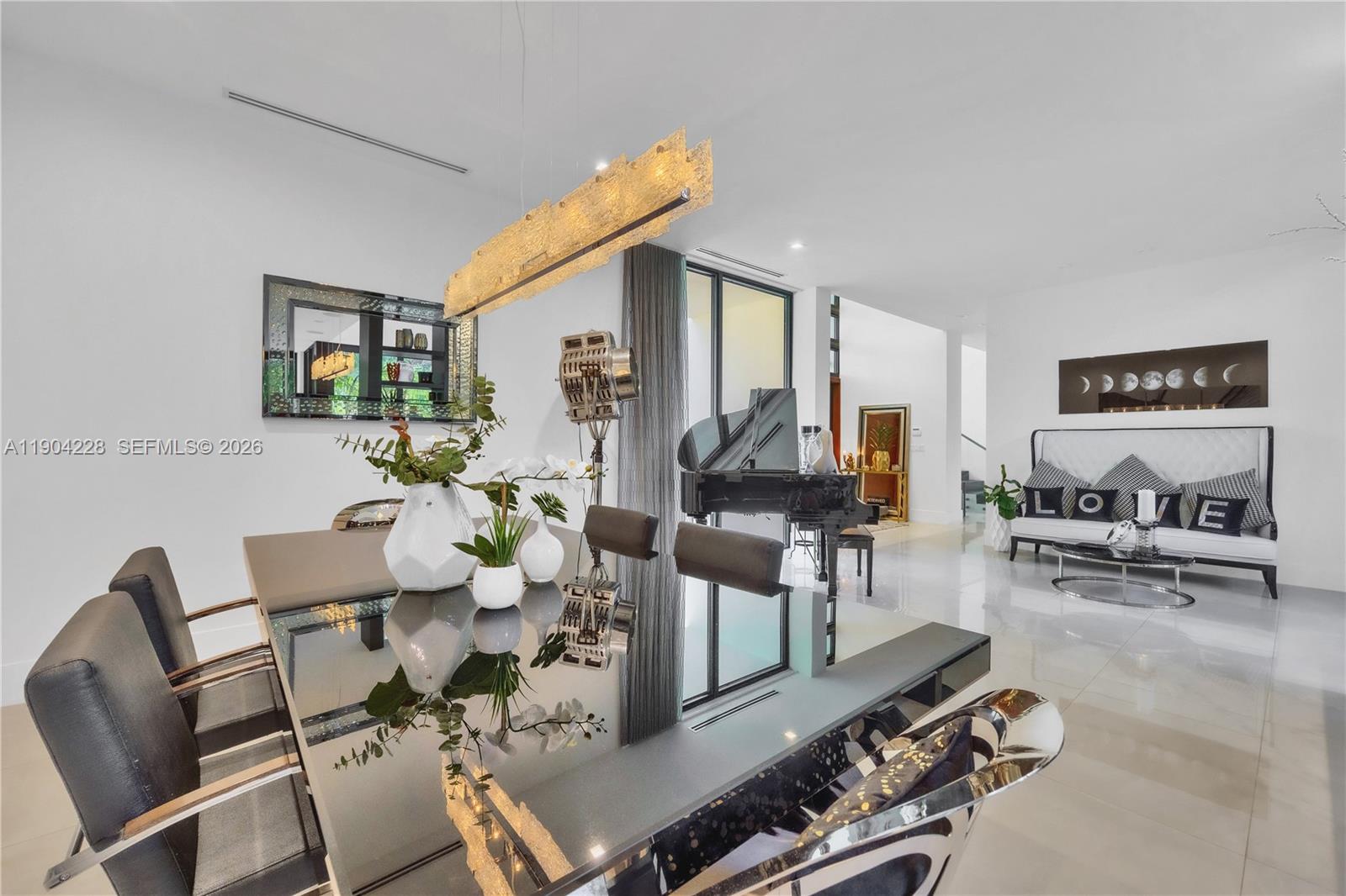 FOUR-WAY LODGE ESTATES - Residential