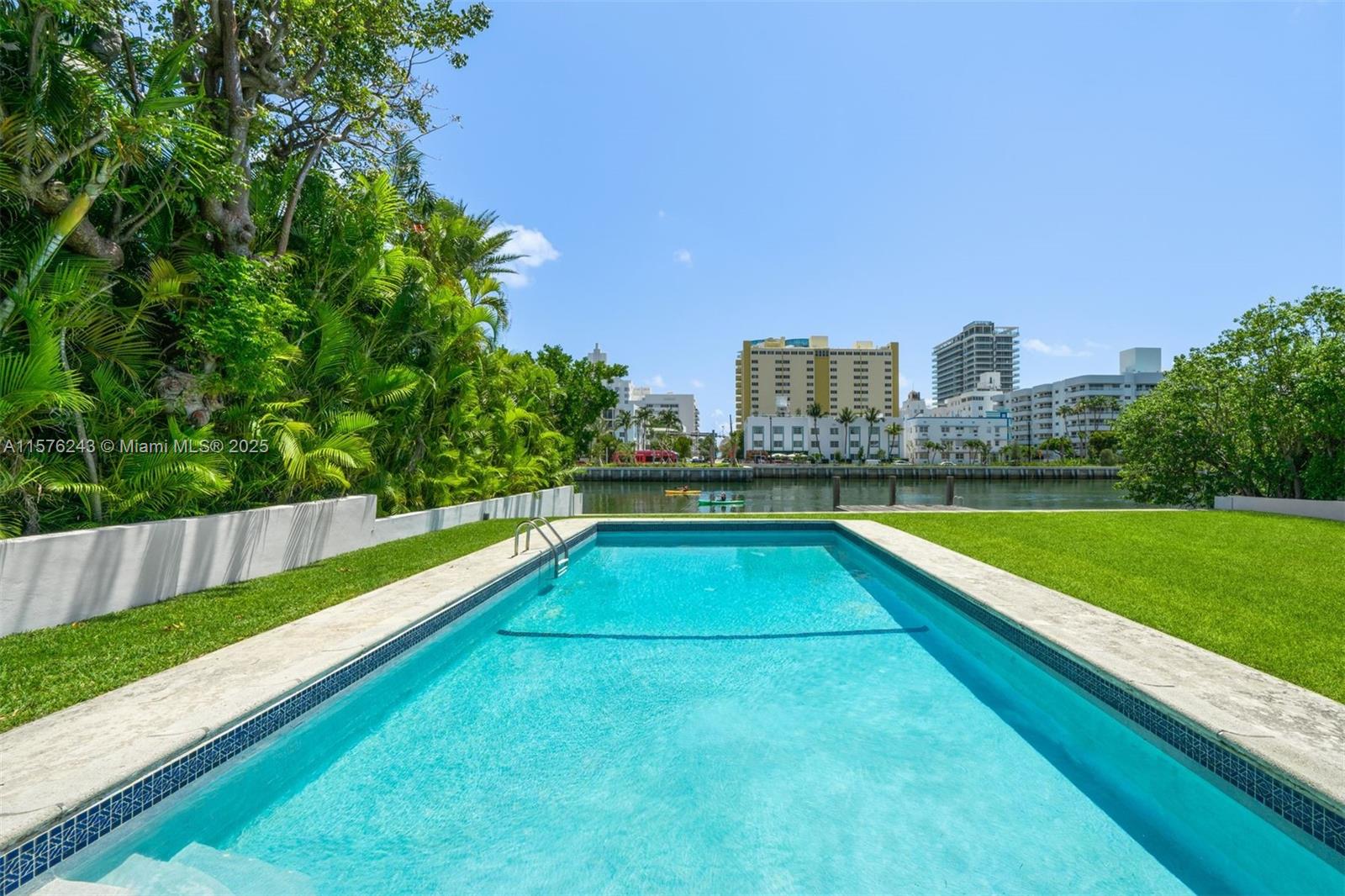 FLAMINGO TERRACE SUB - Residential