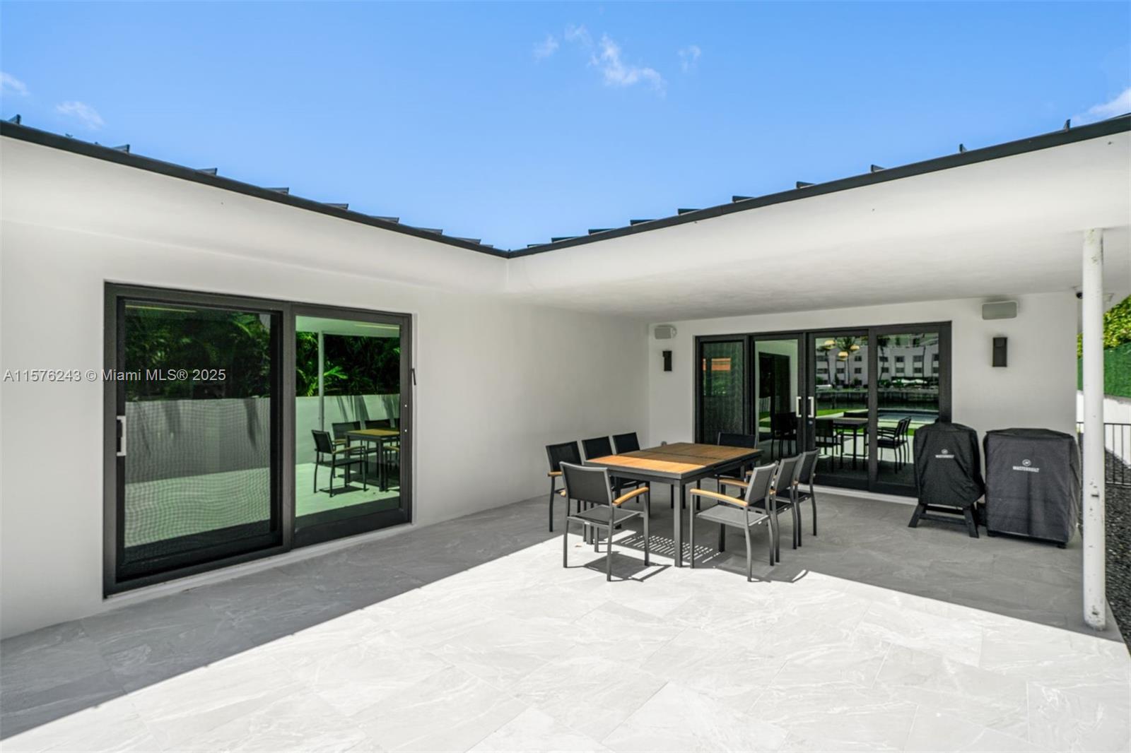 FLAMINGO TERRACE SUB - Residential