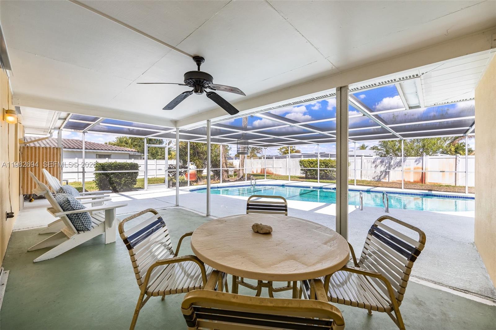 WILLOW LAKE - Residential