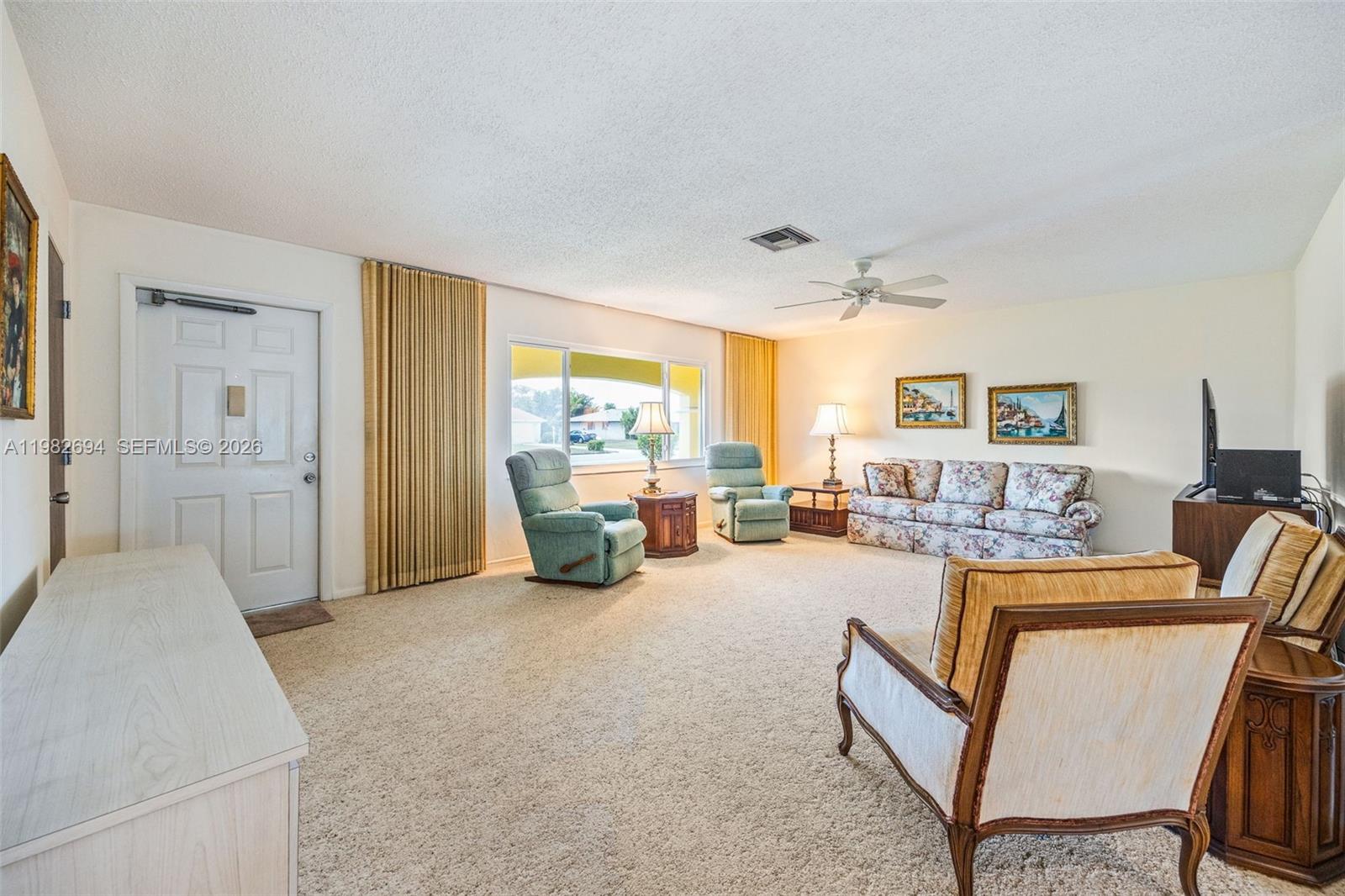 WILLOW LAKE - Residential