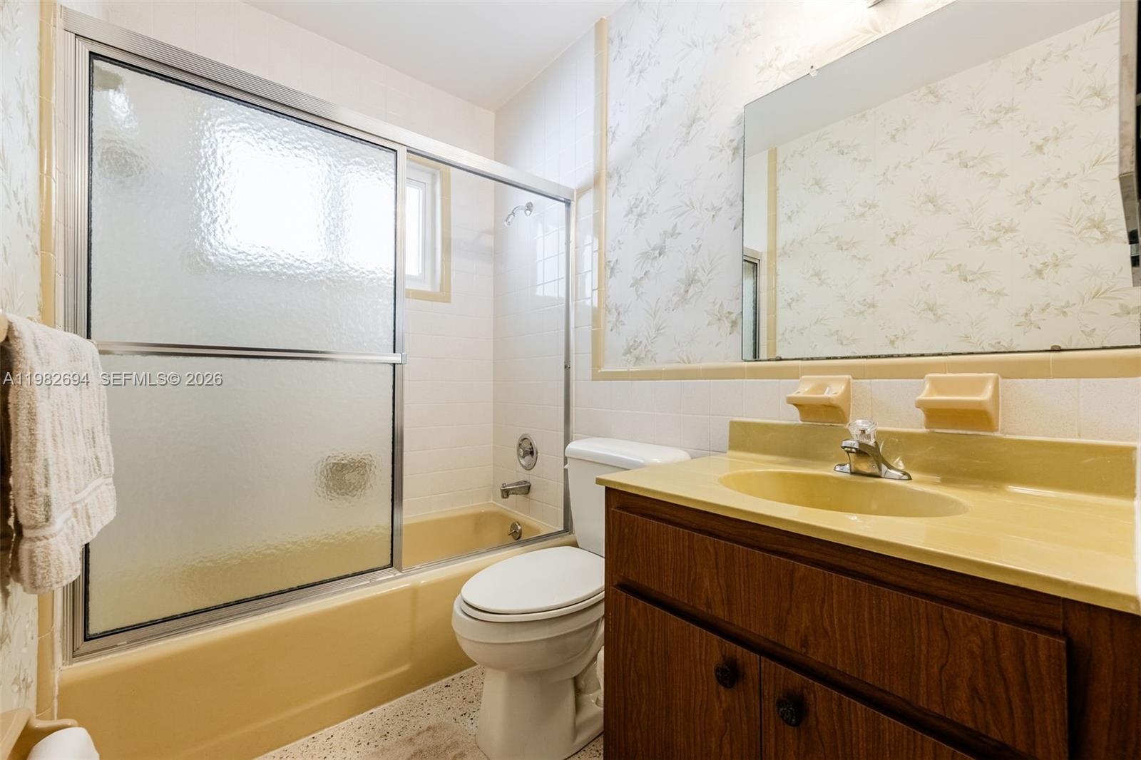 WILLOW LAKE - Residential