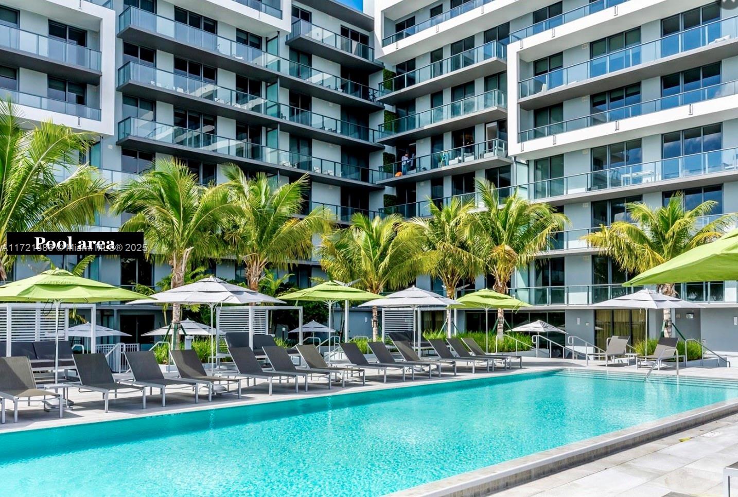AVENTURA PARKSQUARE - Residential