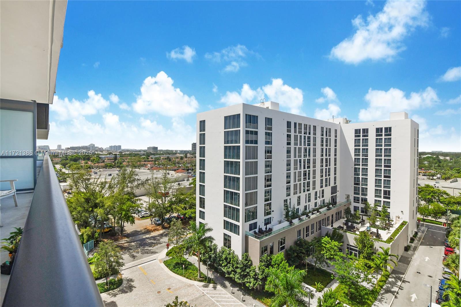 AVENTURA PARKSQUARE - Residential
