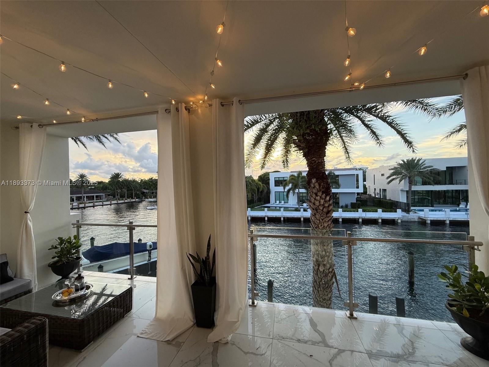 SILVER SHORES UNIT - Residential