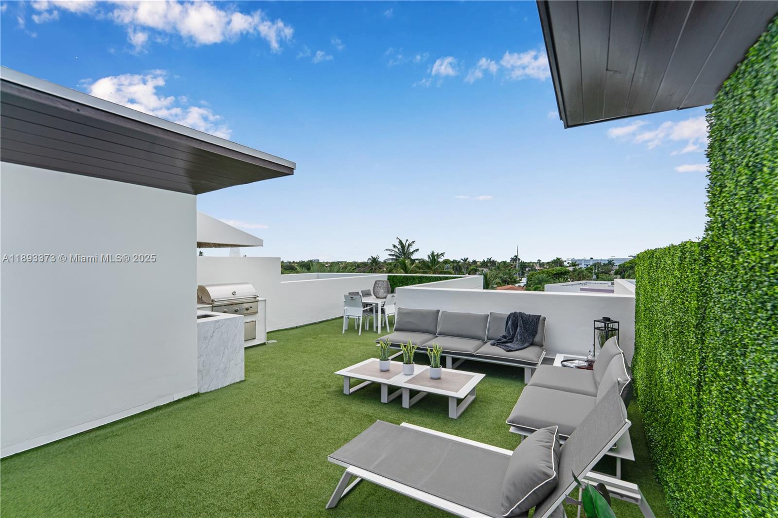 SILVER SHORES UNIT - Residential