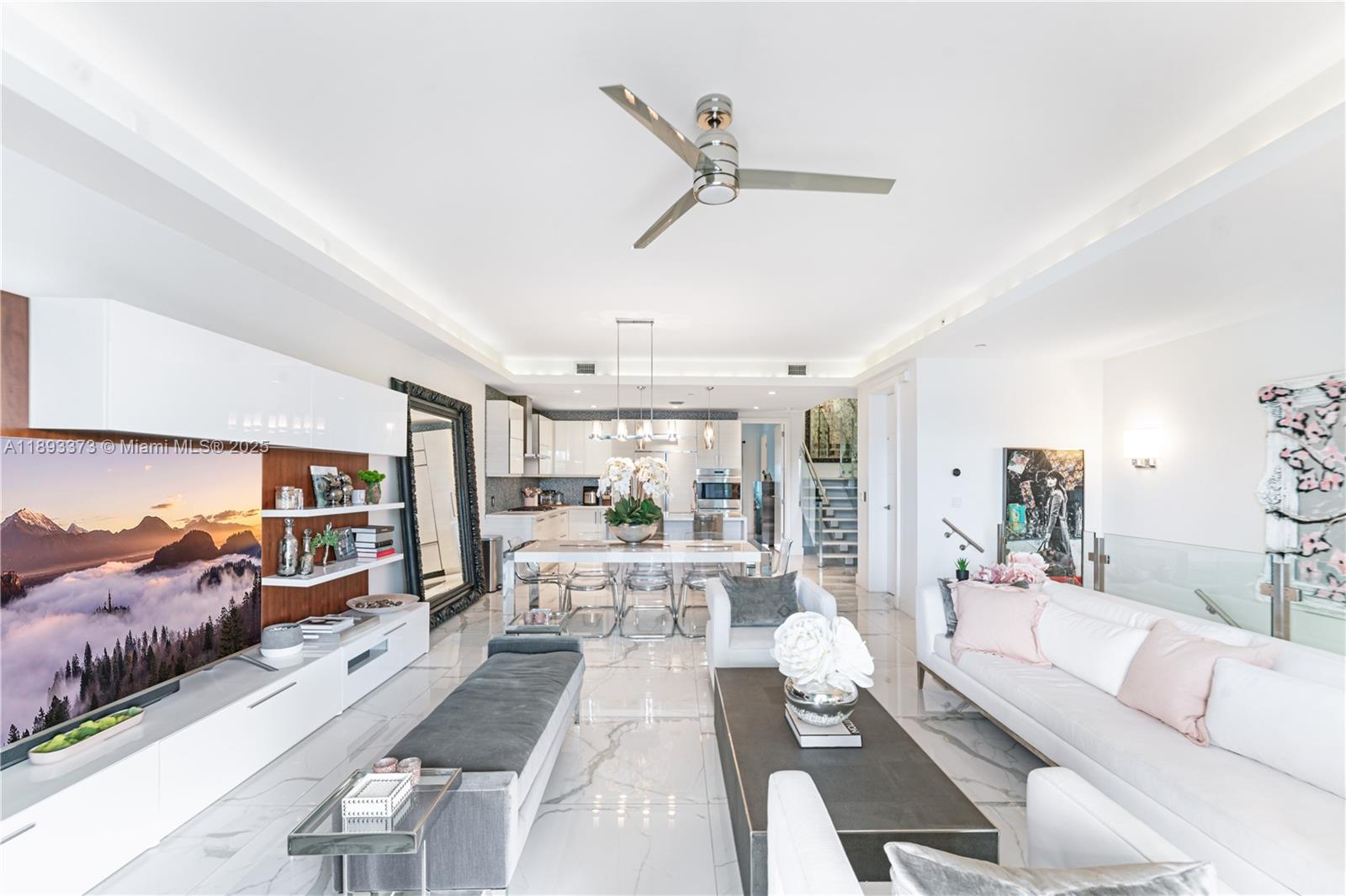 SILVER SHORES UNIT - Residential