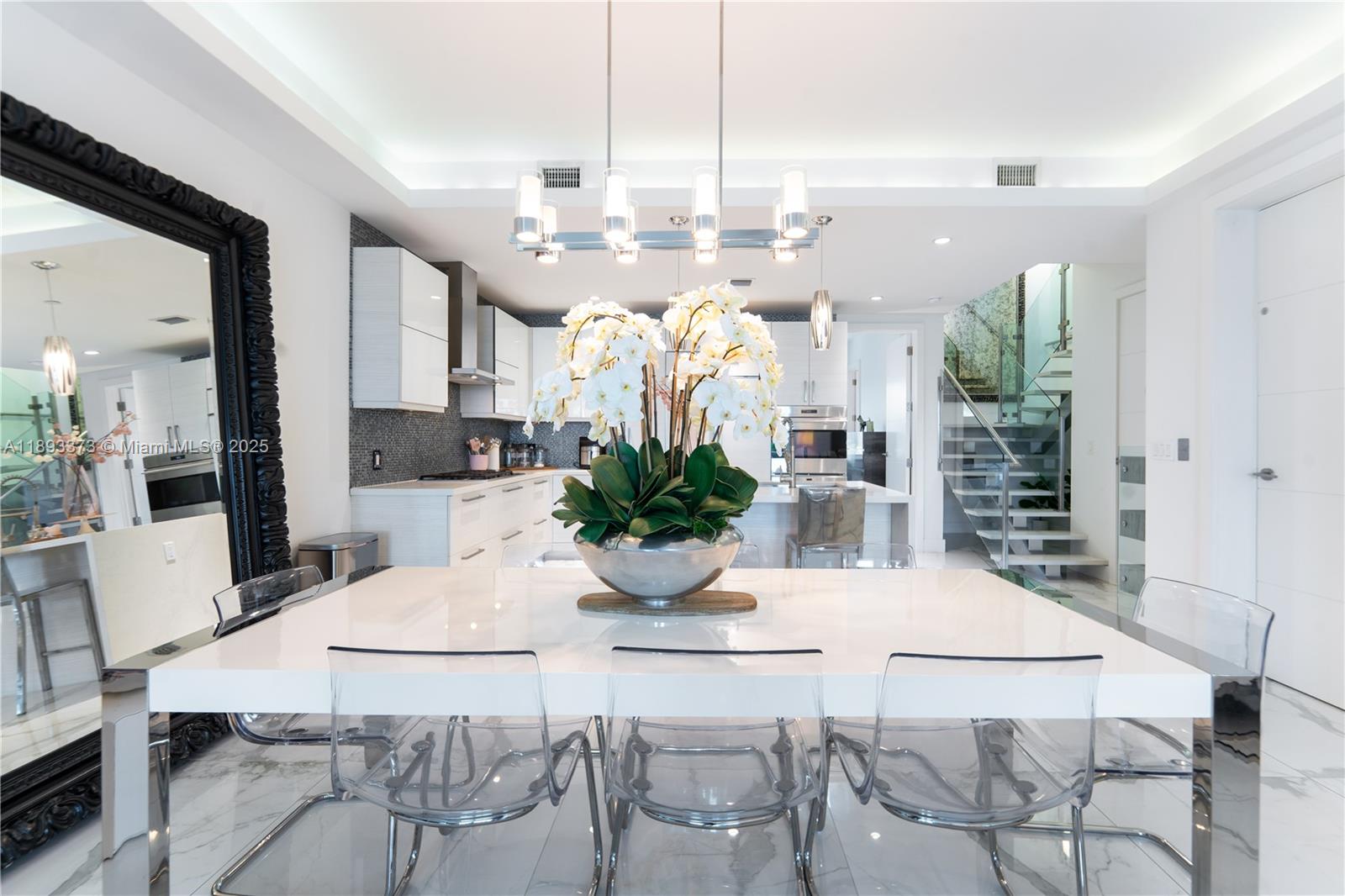 SILVER SHORES UNIT - Residential