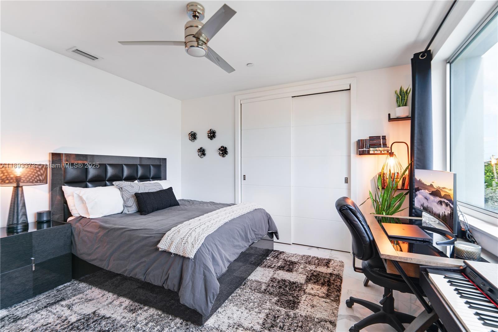 SILVER SHORES UNIT - Residential