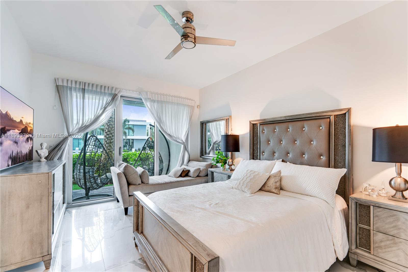 SILVER SHORES UNIT - Residential