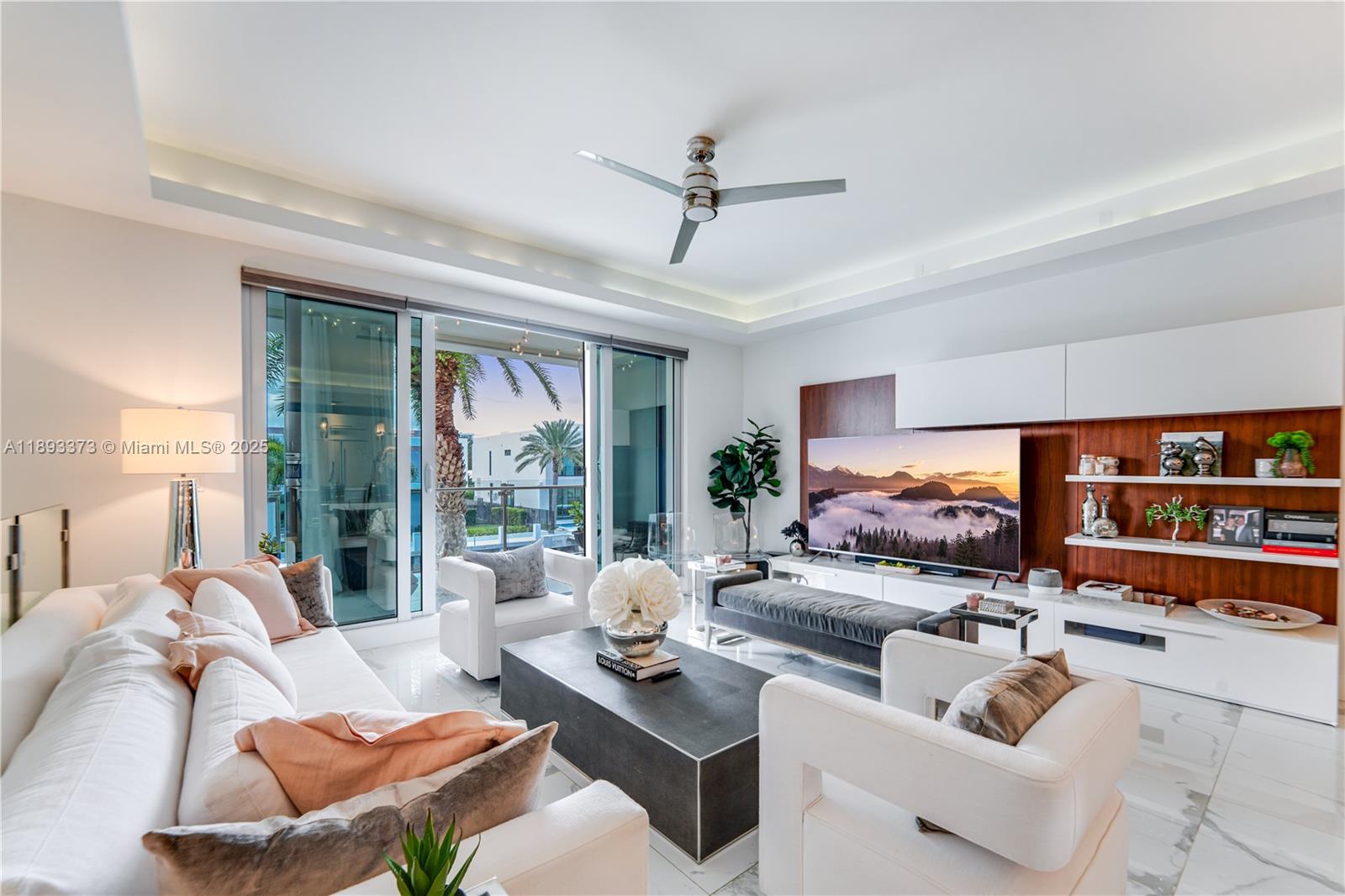 SILVER SHORES UNIT - Residential