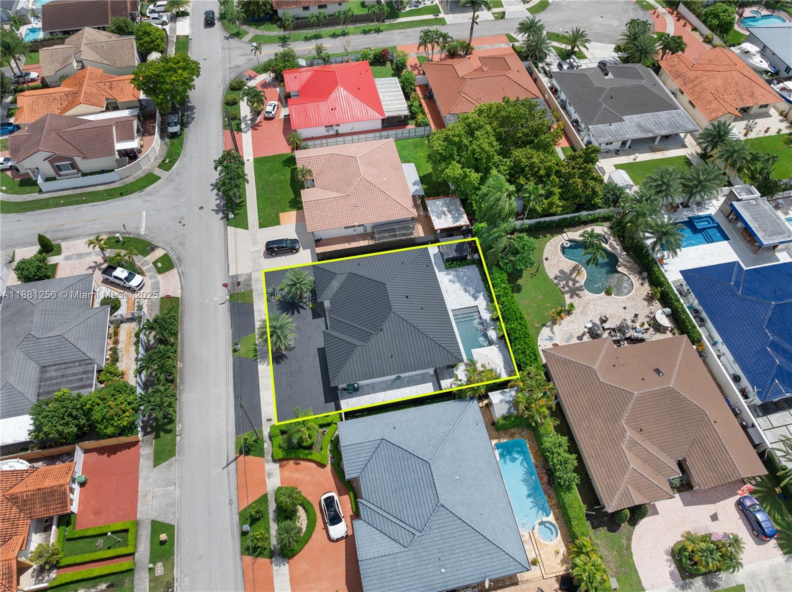 BLUE ROOM ESTATES - Residential