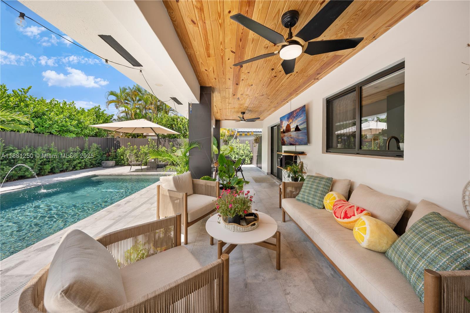 BLUE ROOM ESTATES - Residential