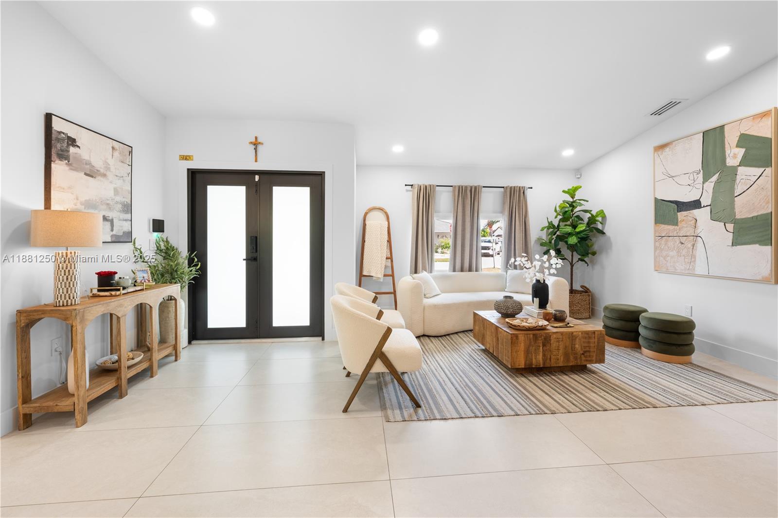 BLUE ROOM ESTATES - Residential