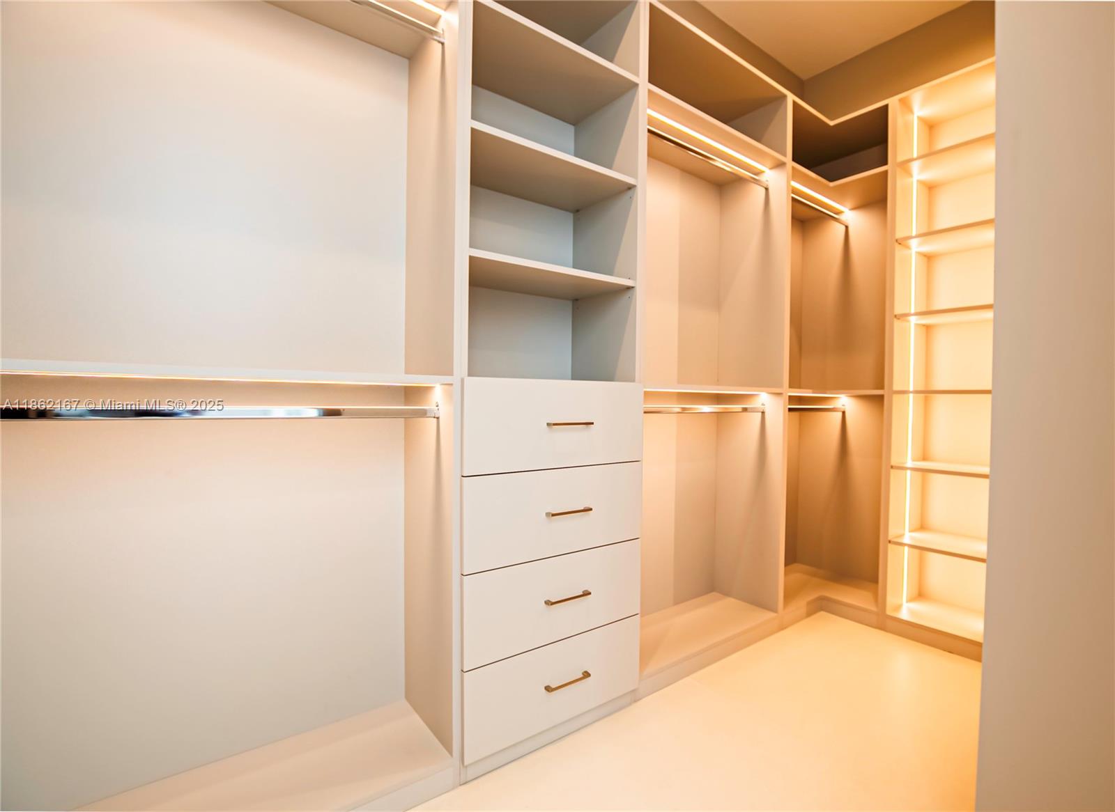 HOLMBERG & MC KEES - Residential