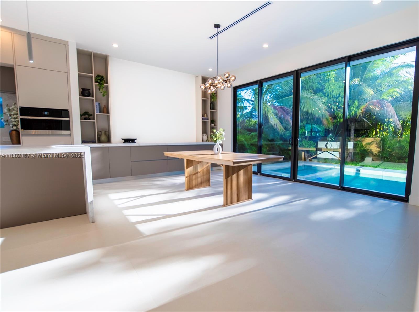 HOLMBERG & MC KEES - Residential