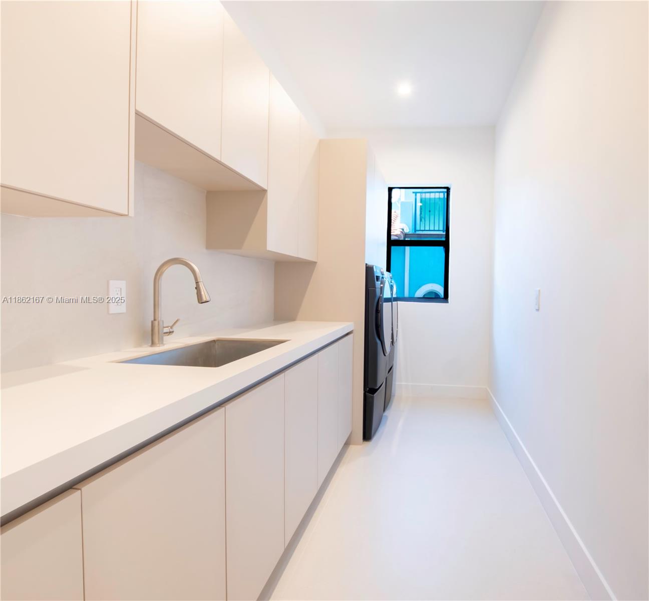 HOLMBERG & MC KEES - Residential