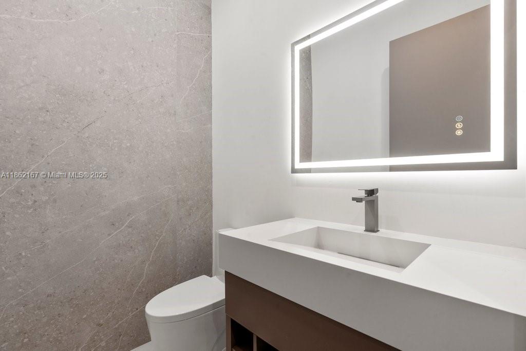 HOLMBERG & MC KEES - Residential