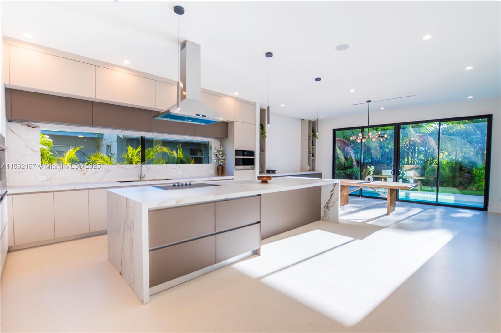 HOLMBERG & MC KEES - Residential