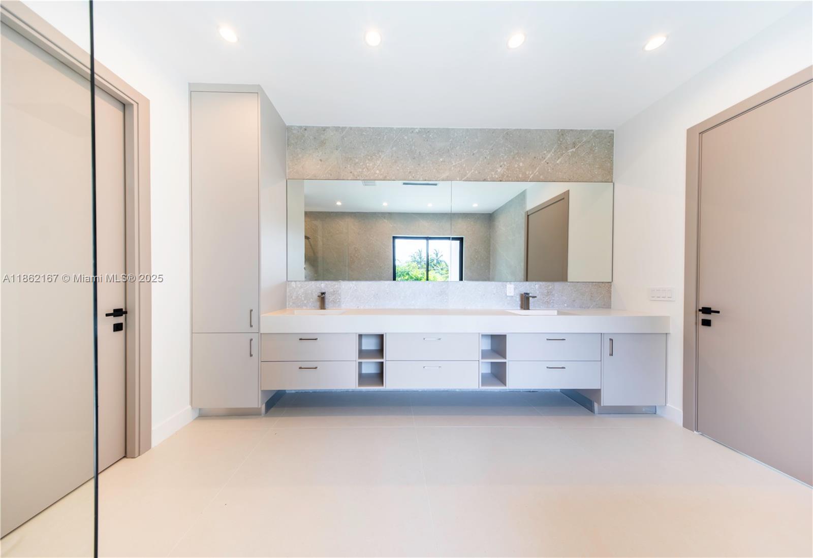 HOLMBERG & MC KEES - Residential