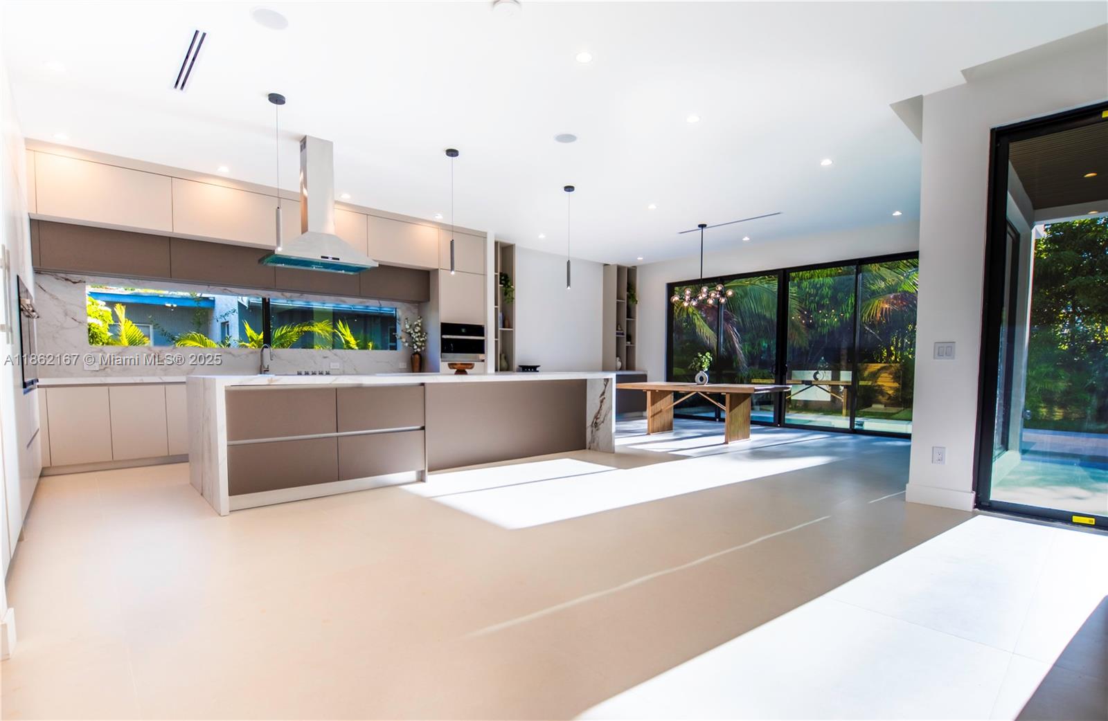 HOLMBERG & MC KEES - Residential