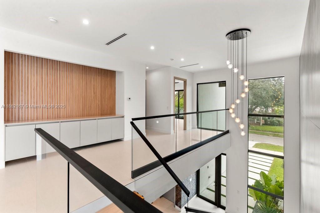 HOLMBERG & MC KEES - Residential