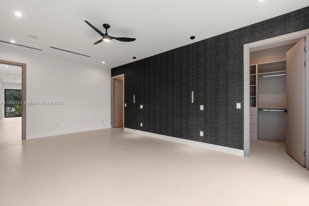 HOLMBERG & MC KEES - Residential