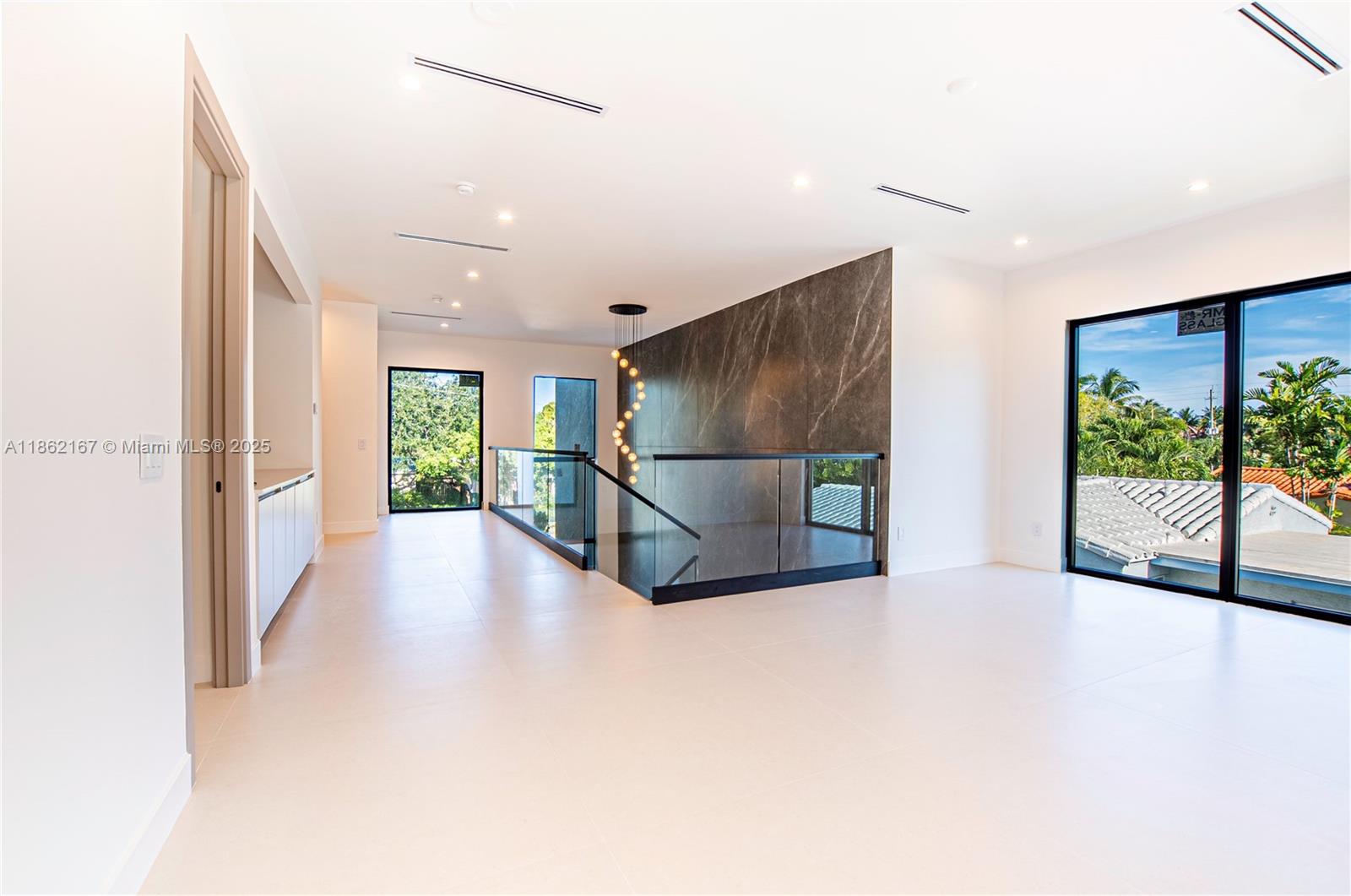 HOLMBERG & MC KEES - Residential