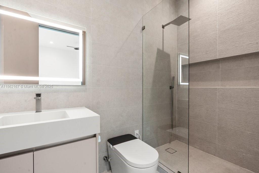 HOLMBERG & MC KEES - Residential