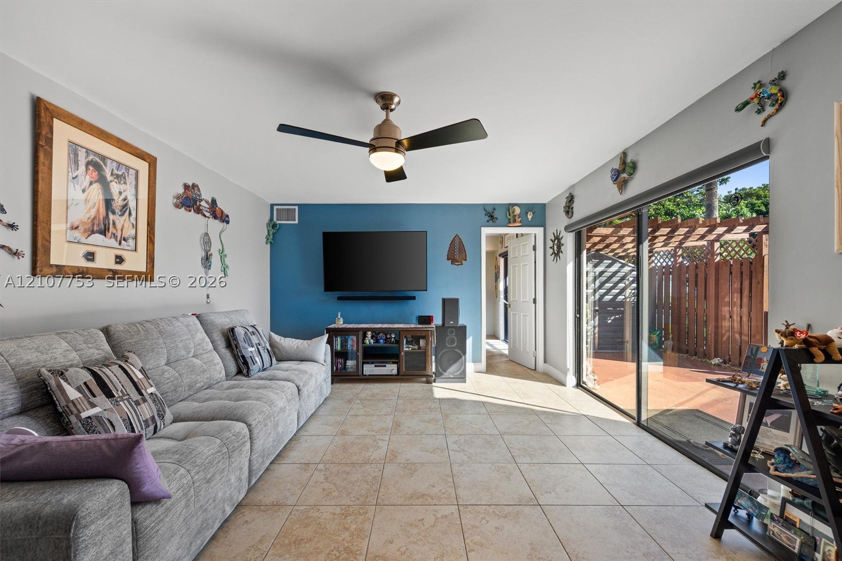 920 SW 118th Ter