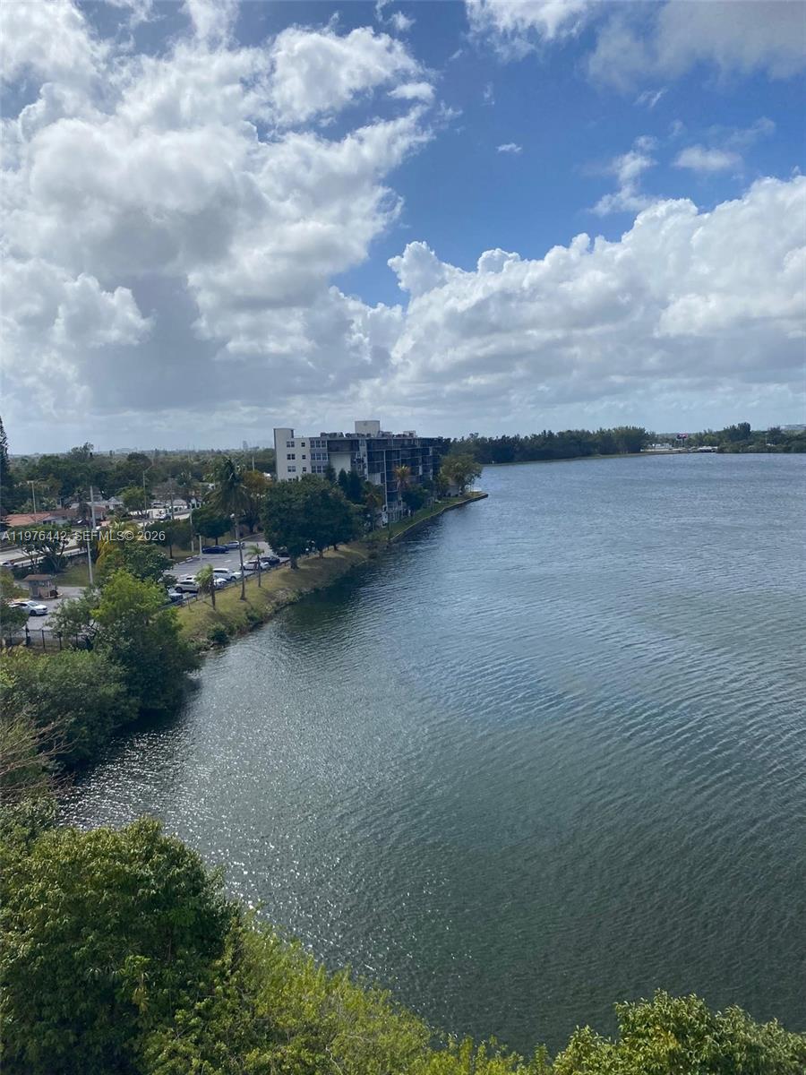 1301 NE Miami Gardens Dr 701W