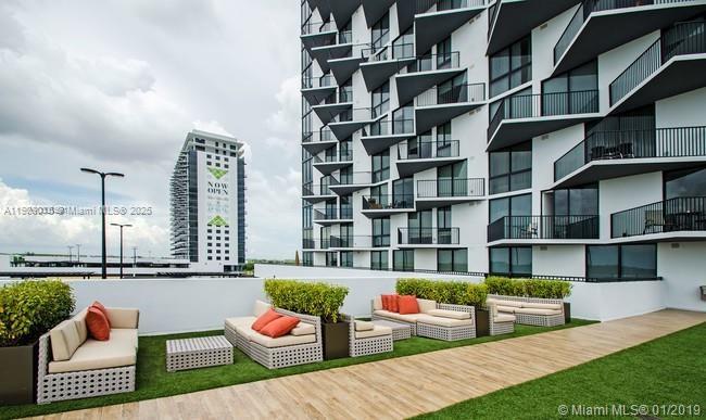 5252 PASEO CONDO - Residential Lease