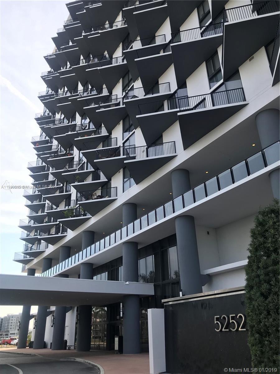 5252 PASEO CONDO - Residential Lease