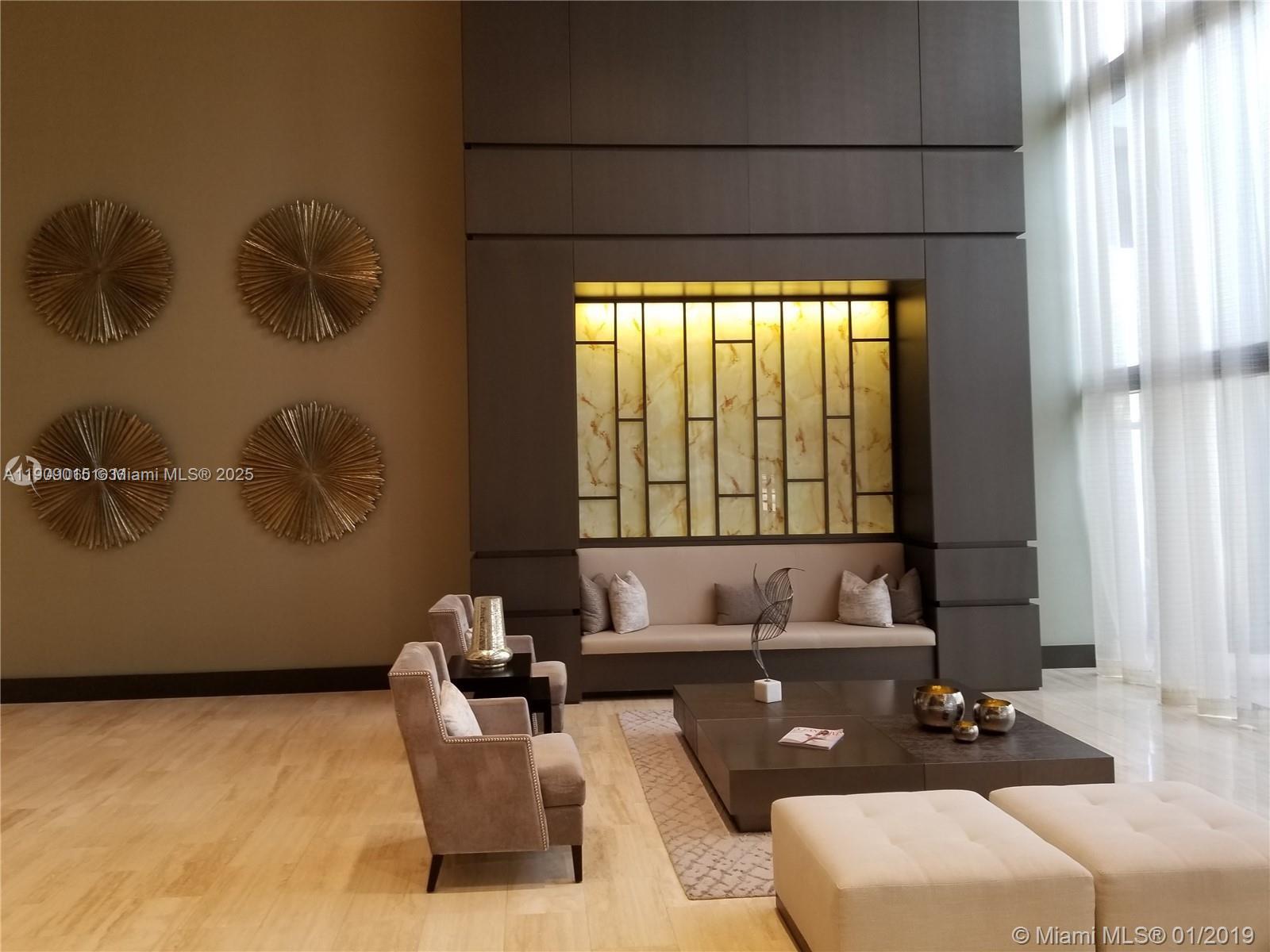 5252 PASEO CONDO - Residential Lease