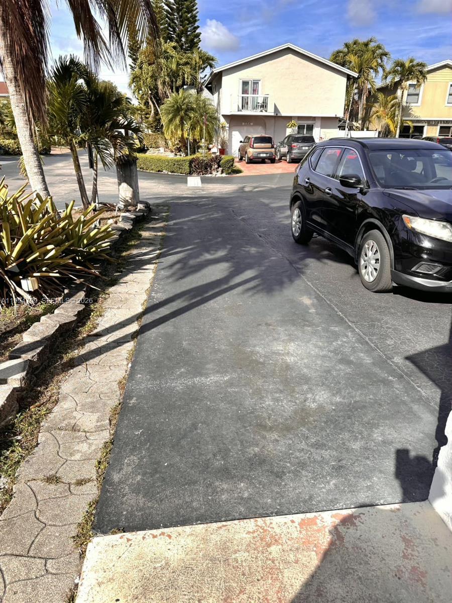 HACIENDA ESTATES SEC 2 - Residential Lease