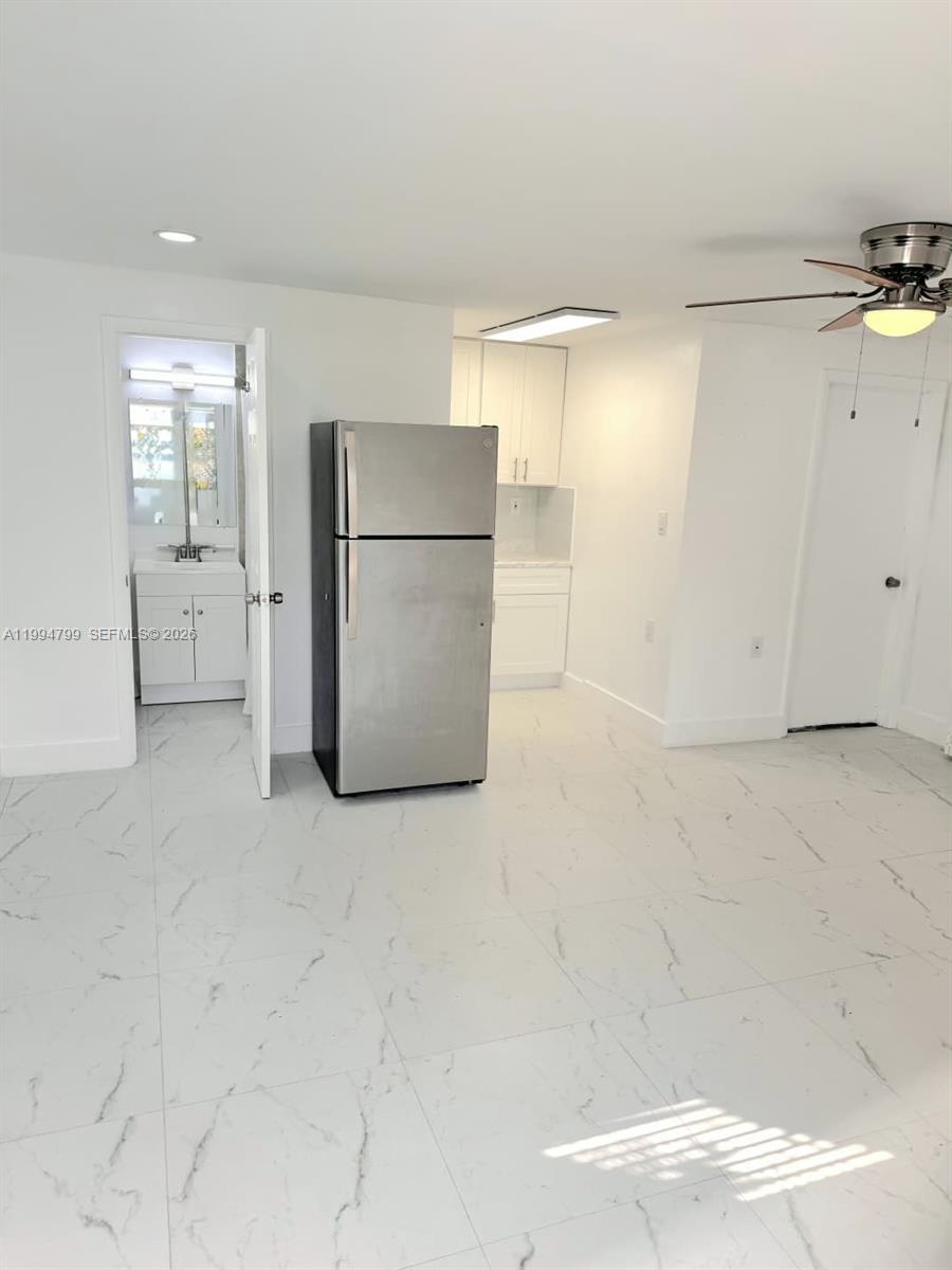 HACIENDA ESTATES SEC 2 - Residential Lease