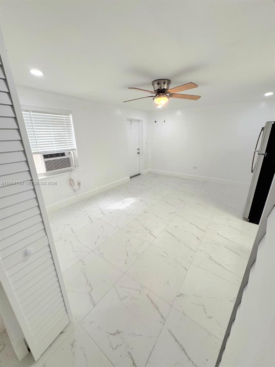 HACIENDA ESTATES SEC 2 - Residential Lease