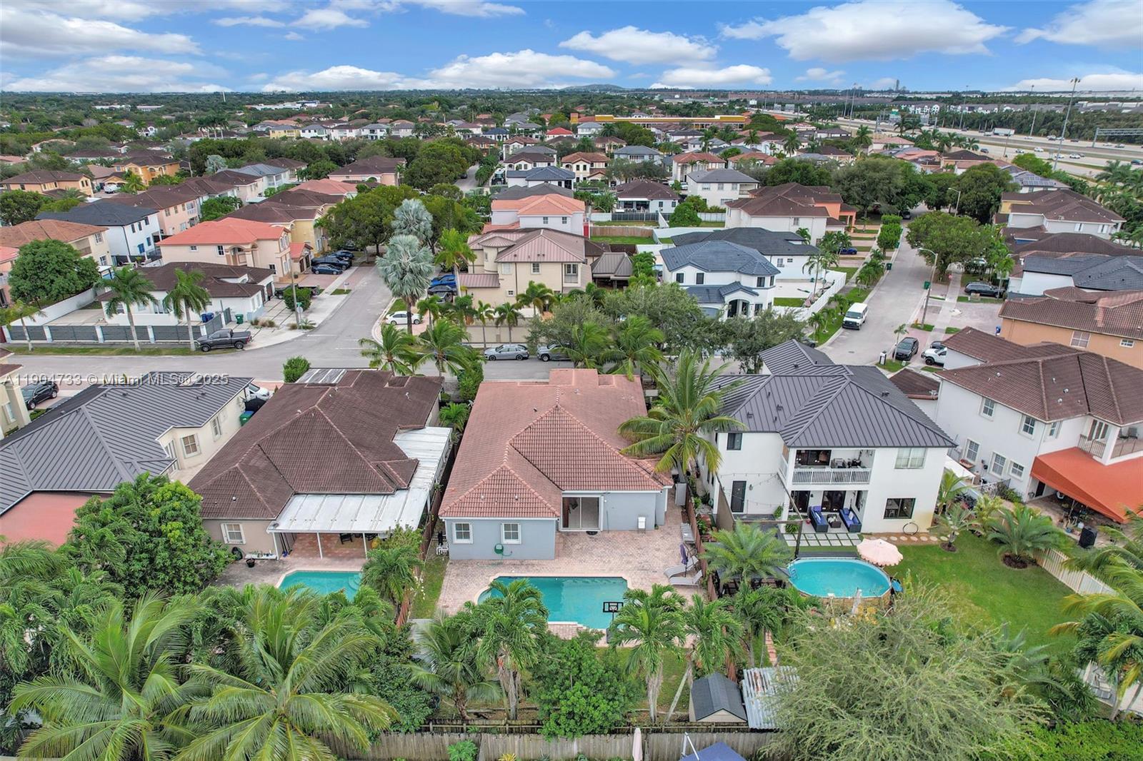 CENTURY GARDENS - Residential