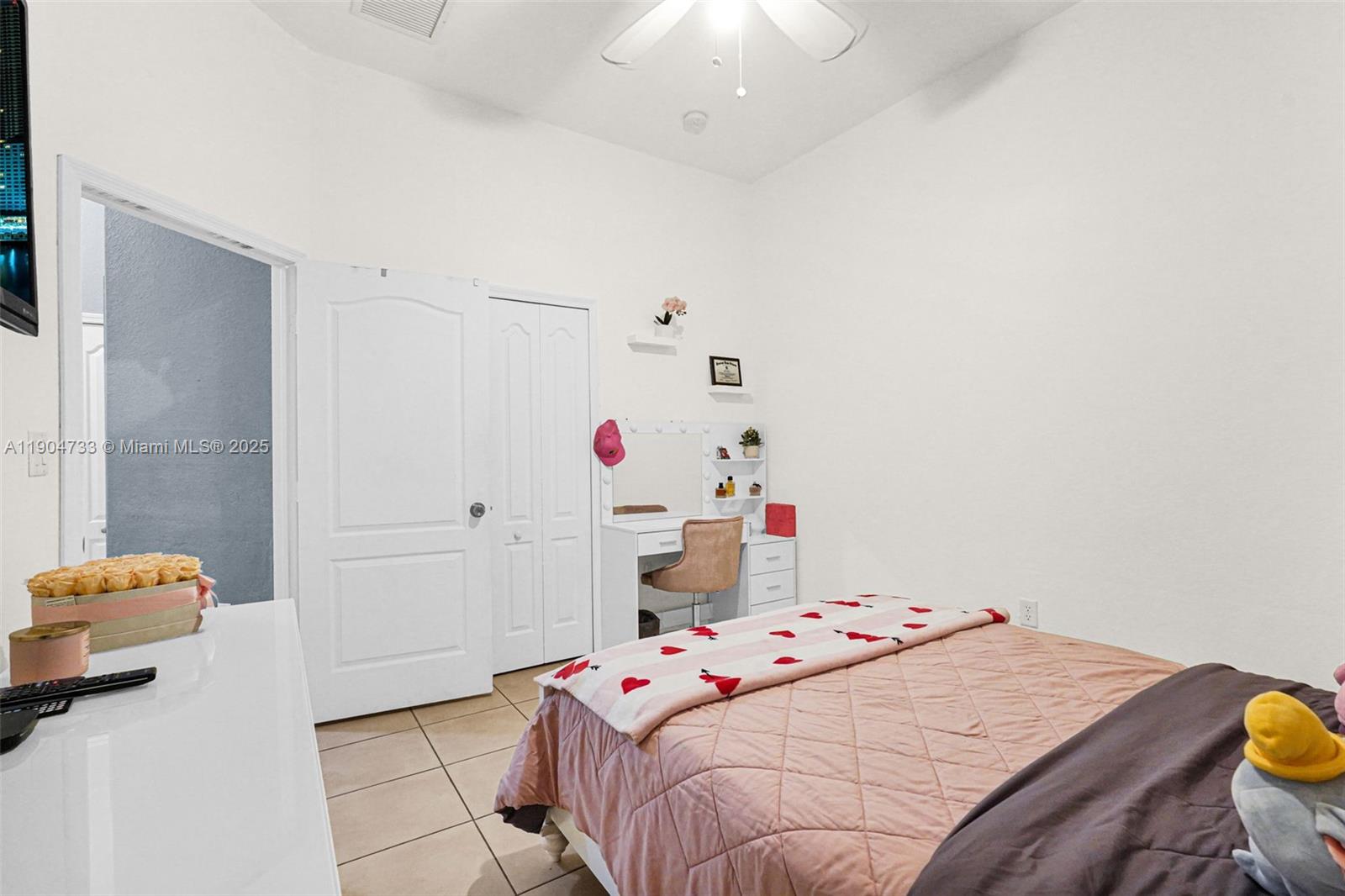 CENTURY GARDENS - Residential