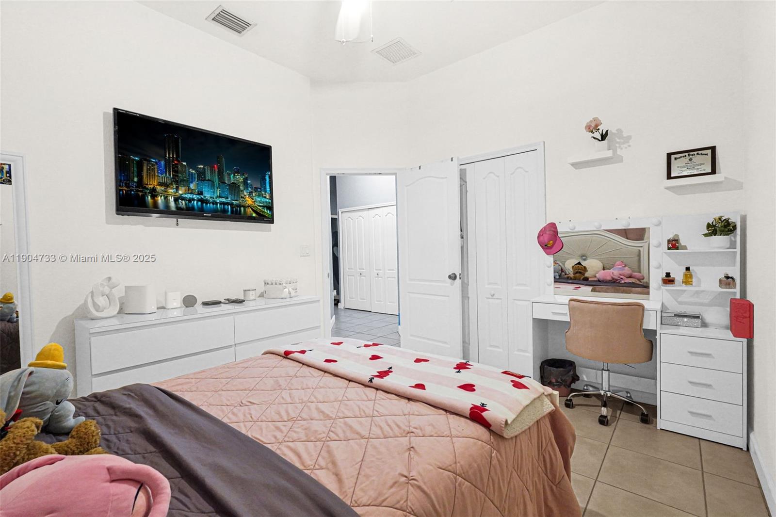 CENTURY GARDENS - Residential