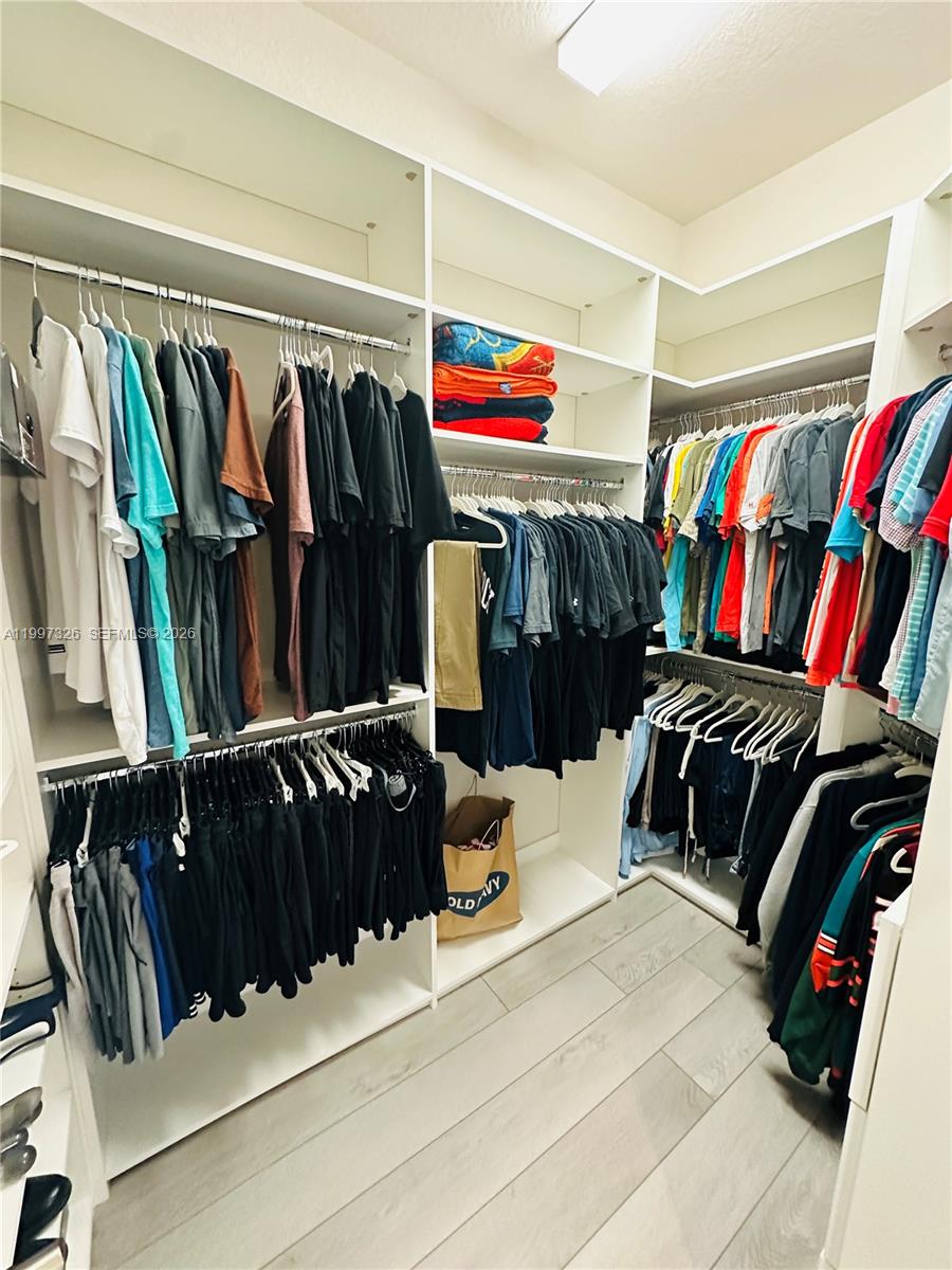 MC RESIDENTIAL - Residential