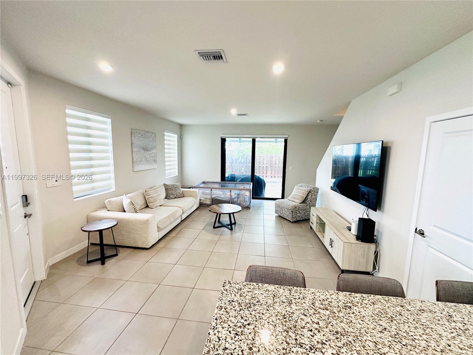 MC RESIDENTIAL - Residential